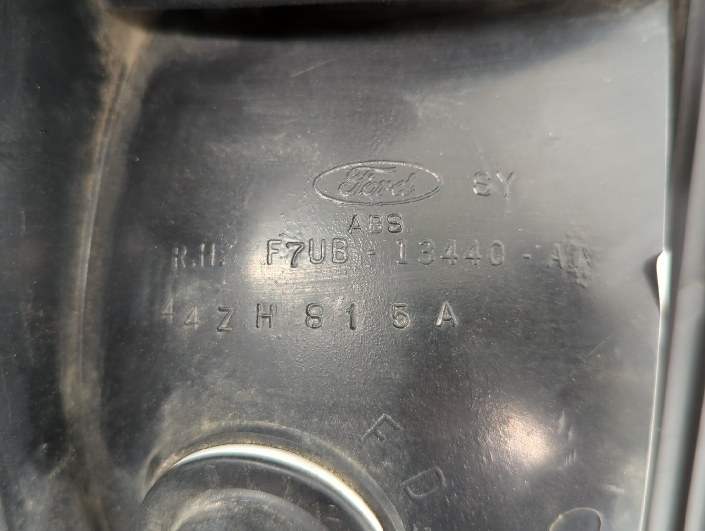 2005-2014 Ford E-250 Tail Light Assembly Passenger Right OEM P/N:F7UB-13440-AA Fits OEM Used Auto Parts - Oemusedautoparts1.