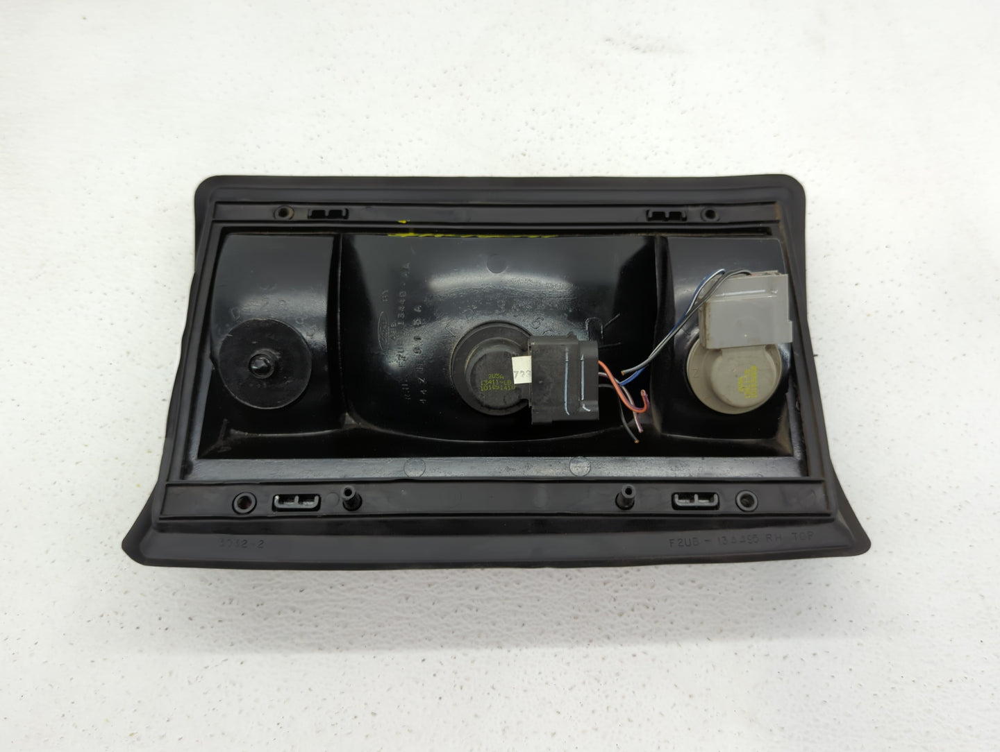 2005-2014 Ford E-250 Tail Light Assembly Passenger Right OEM P/N:F7UB-13440-AA Fits OEM Used Auto Parts - Oemusedautoparts1.