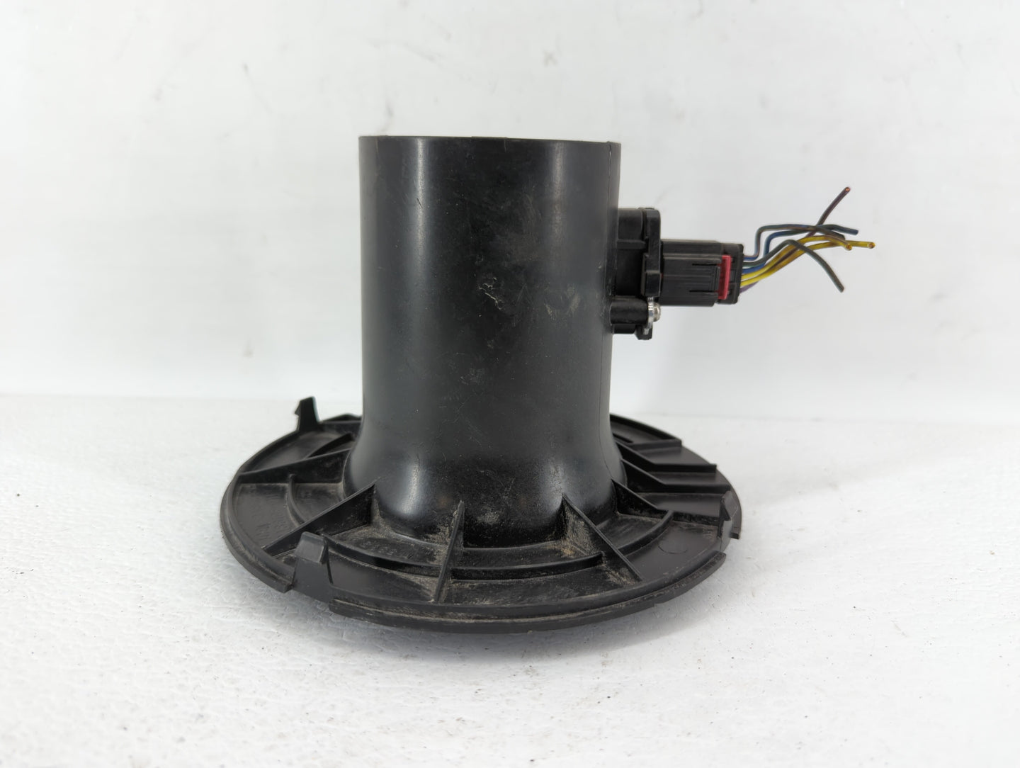 2004-2005 Ford E-350 Club Wagon Mass Air Flow Meter Maf - Oemusedautoparts1.com