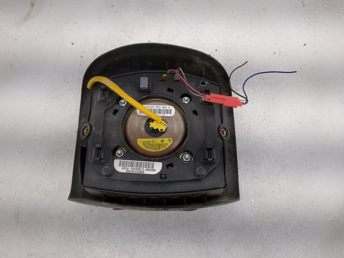 2009 Ford E-350 Super Duty Air Bag Driver Left Steering Wheel Mounted 1480862 - Oemusedautoparts1.com