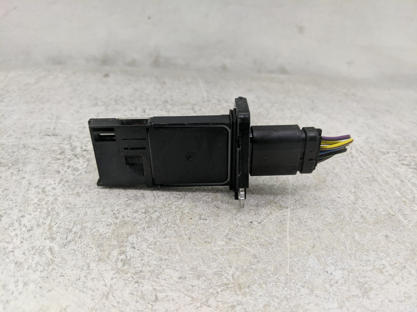 Ford E150 Mass Air Flow Meter Maf - Oemusedautoparts1.com