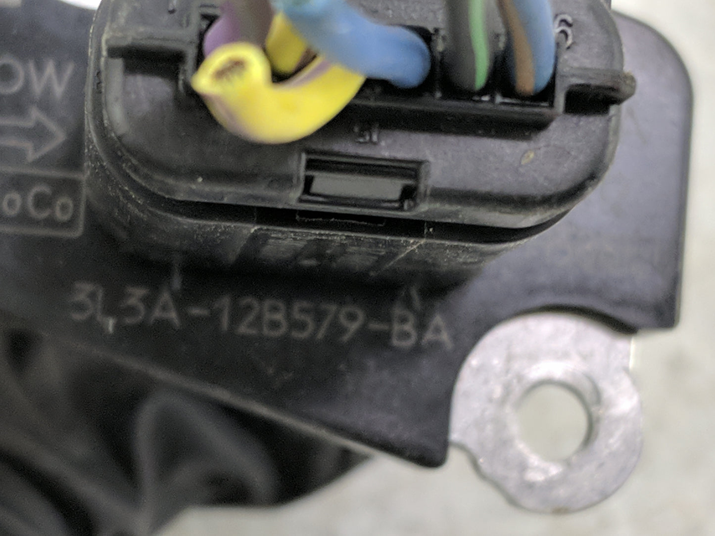 Ford E150 Mass Air Flow Meter Maf - Oemusedautoparts1.com