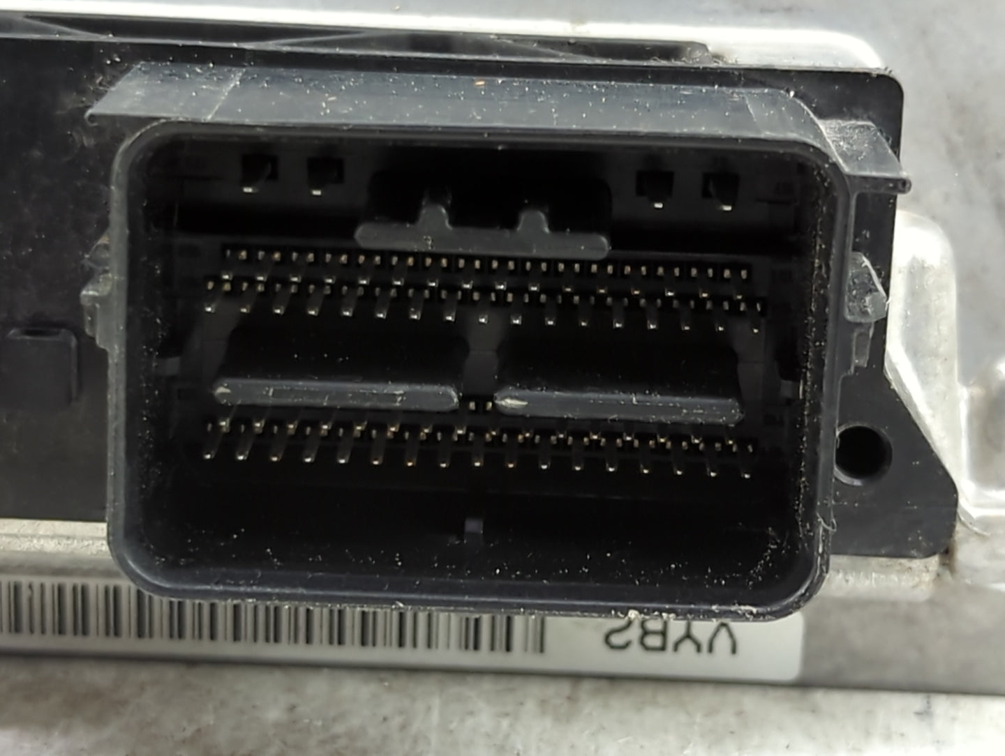 2010 Ford E350sd PCM Engine Control Computer ECU ECM PCU OEM P/N:S66FF 0261S05514, AC2A-12A650-CC Fits OEM Used Auto Parts -