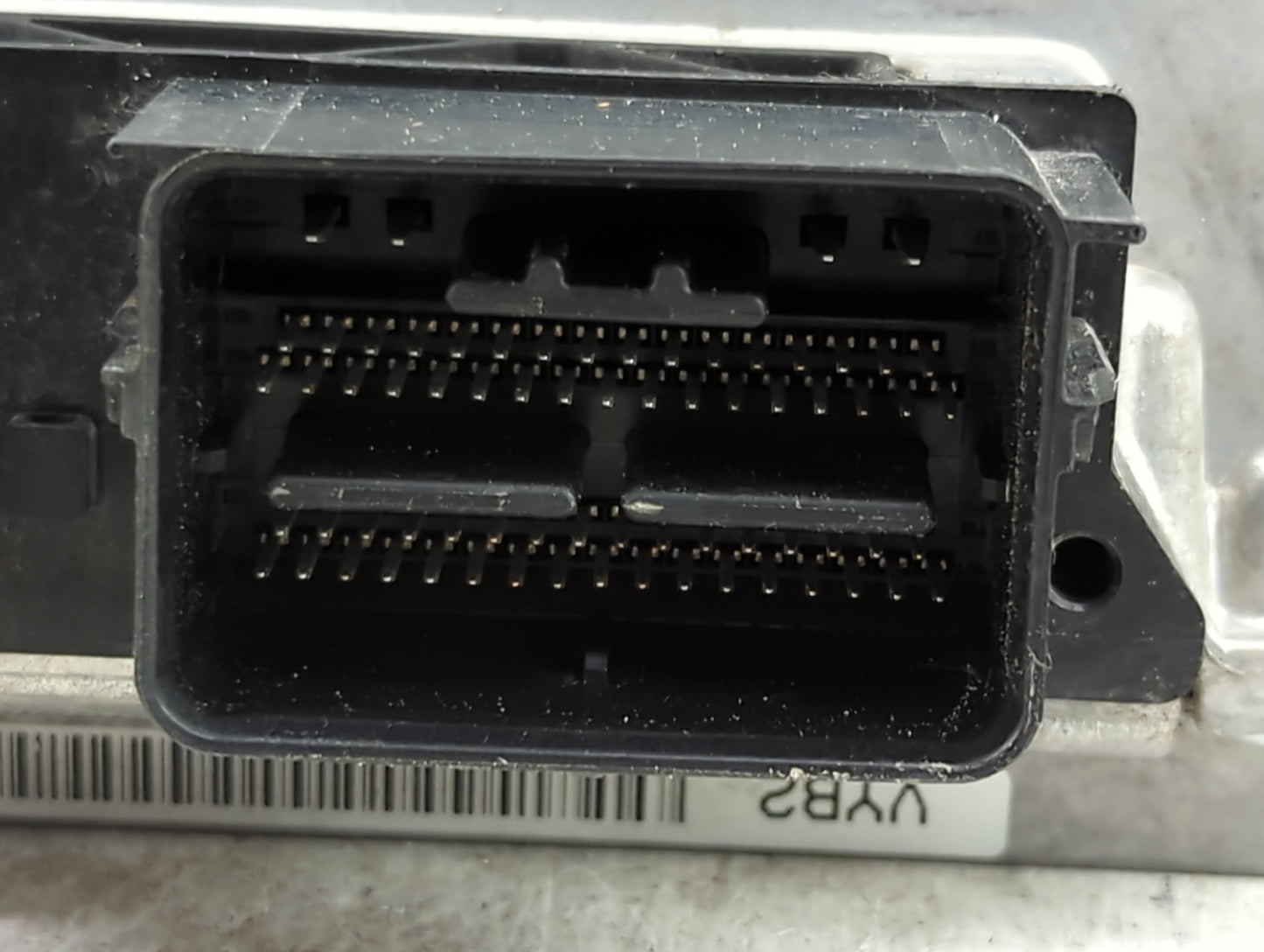 2010 Ford E350sd PCM Engine Control Computer ECU ECM PCU OEM P/N:S66FF 0261S05514, AC2A-12A650-CC Fits OEM Used Auto Parts -