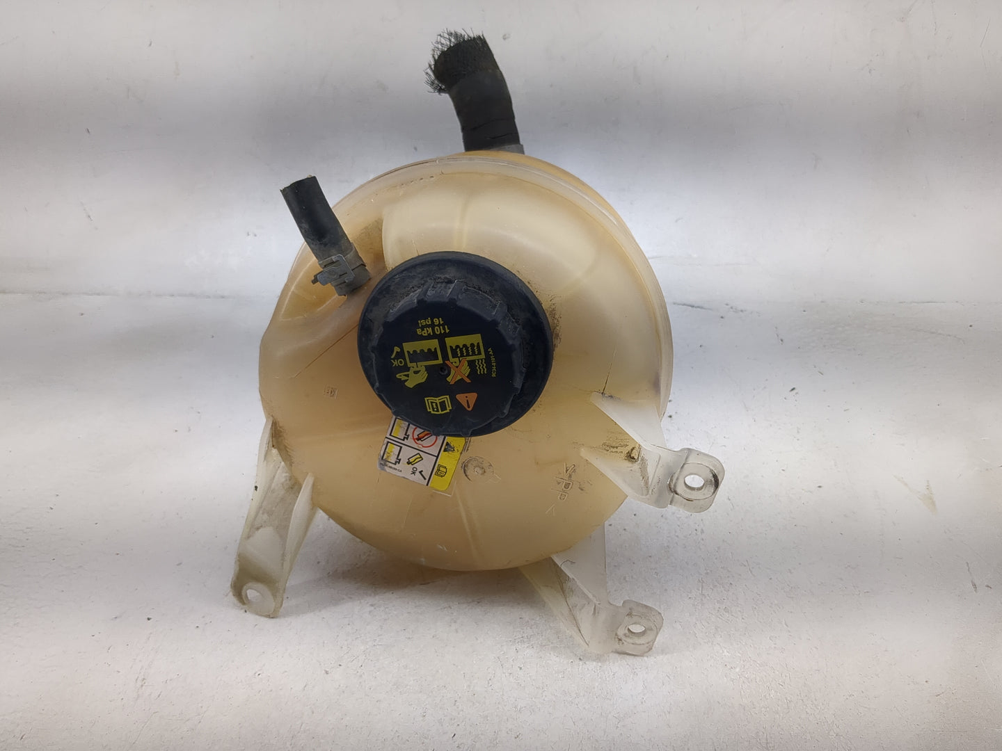 2010 Ford E350sd Radiator Coolant Overflow Expansion Tank Bottle - Oemusedautoparts1.com