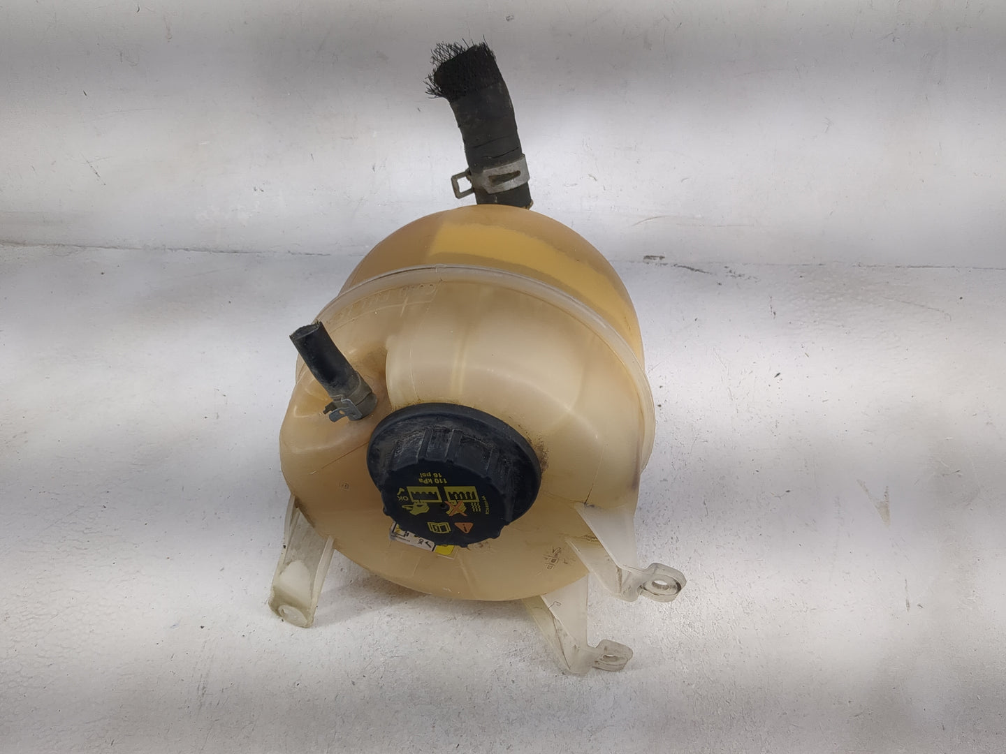2010 Ford E350sd Radiator Coolant Overflow Expansion Tank Bottle - Oemusedautoparts1.com