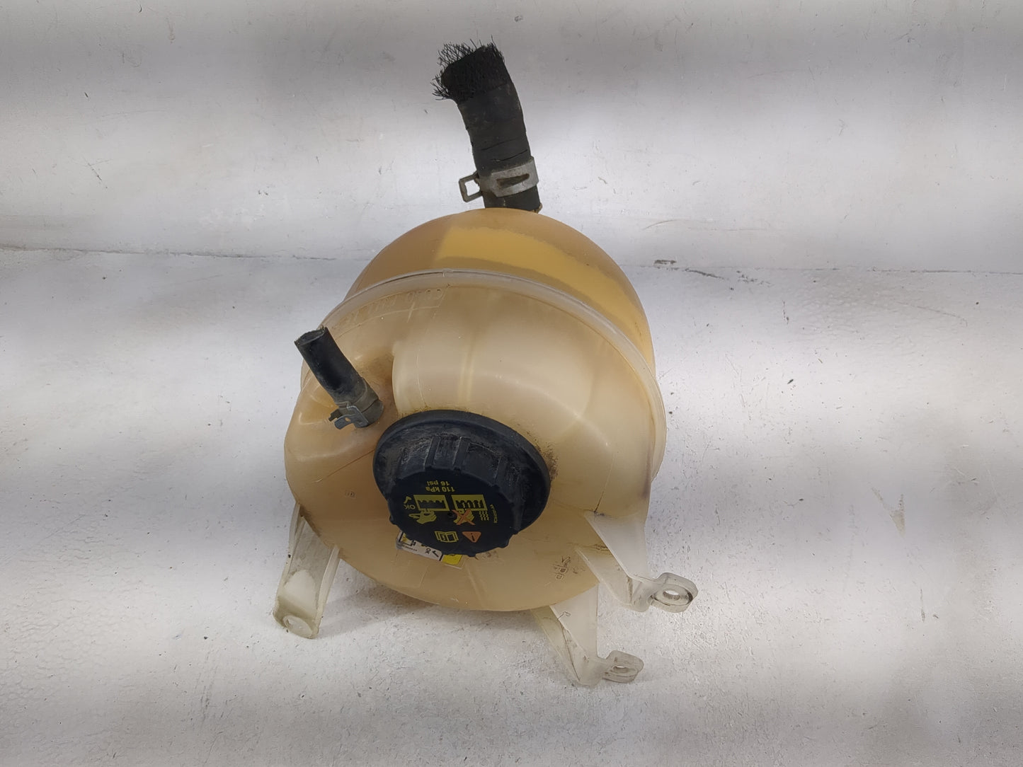 2010 Ford E350sd Radiator Coolant Overflow Expansion Tank Bottle - Oemusedautoparts1.com