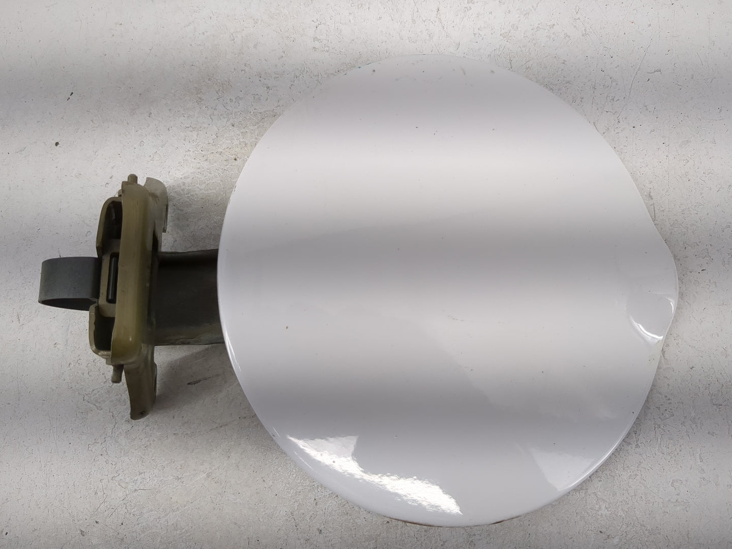 2010 Ford E350sd Fuel Tank Door Lid Gas Tank White - Oemusedautoparts1.com