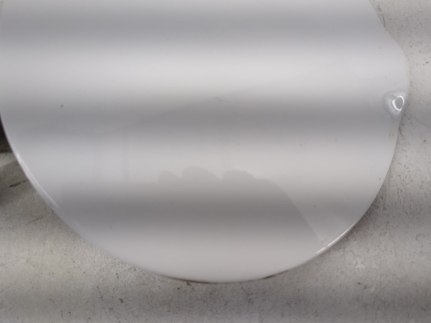 2010 Ford E350sd Fuel Tank Door Lid Gas Tank White - Oemusedautoparts1.com