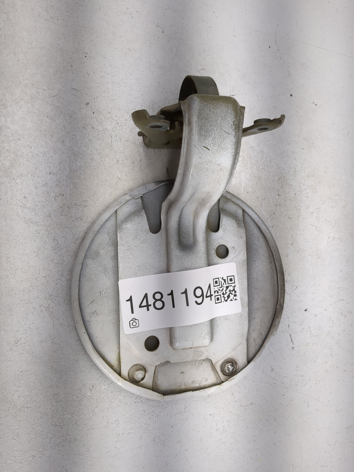 2010 Ford E350sd Fuel Tank Door Lid Gas Tank White - Oemusedautoparts1.com