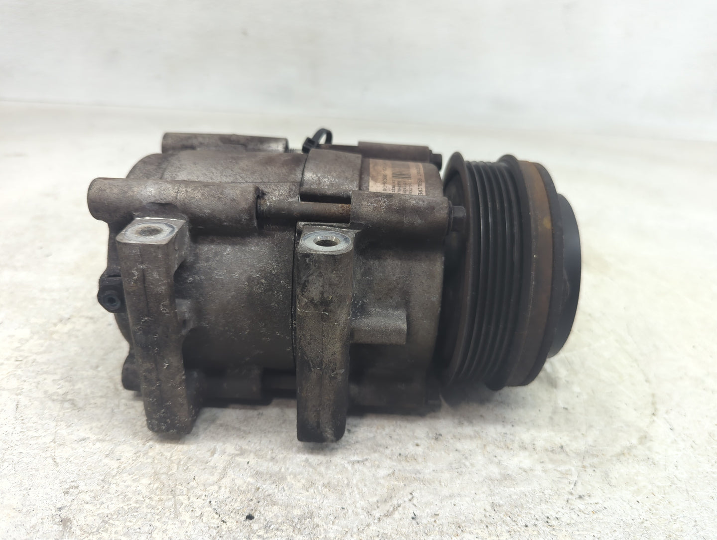 Ford Econoline Air Conditioning A/c Ac Compressor Oem - Oemusedautoparts1.com