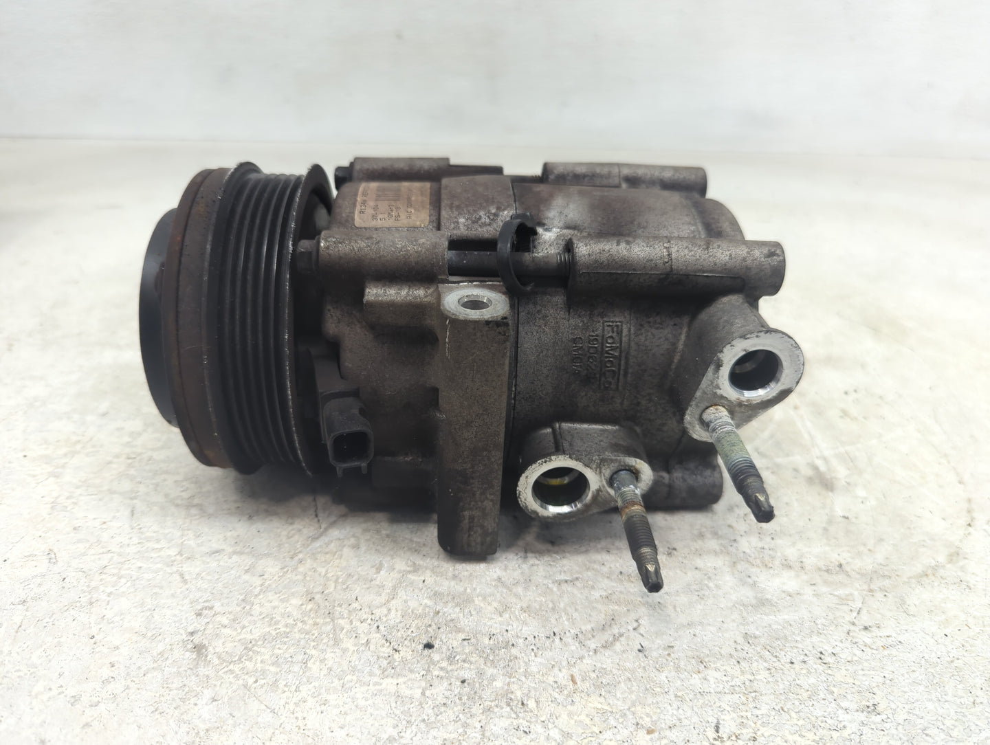 Ford Econoline Air Conditioning A/c Ac Compressor Oem - Oemusedautoparts1.com