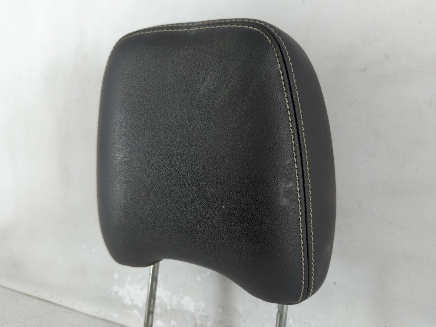 2009-2010 Ford Edge Headrest Head Rest Front Driver Passenger Seat Fits Fits 2009 2010 OEM Used Auto Parts - Oemusedautopart