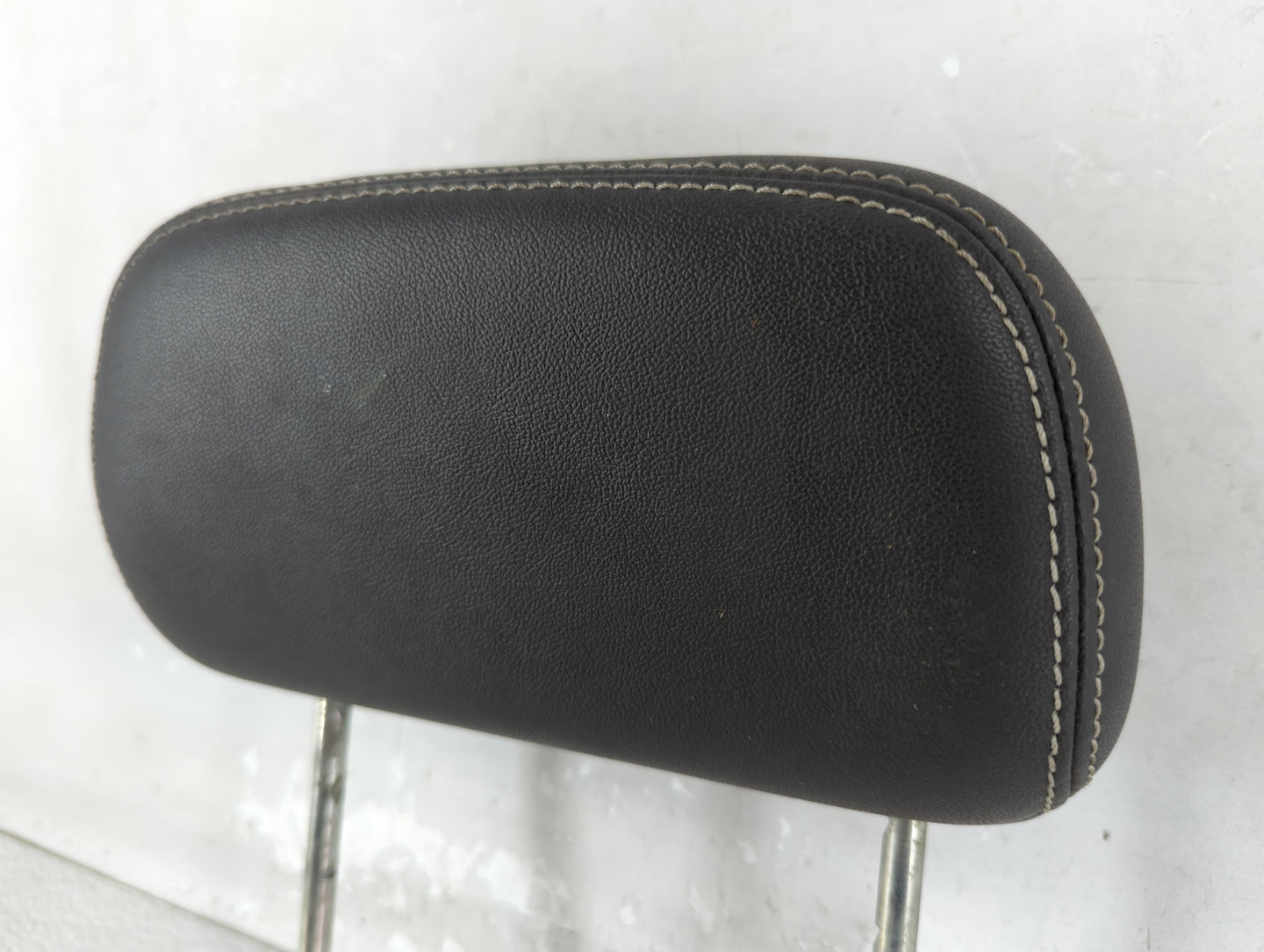 2008-2010 Ford Edge Headrest Head Rest Front Driver Passenger Seat Fits Fits 2008 2009 2010 OEM Used Auto Parts - Oemusedaut