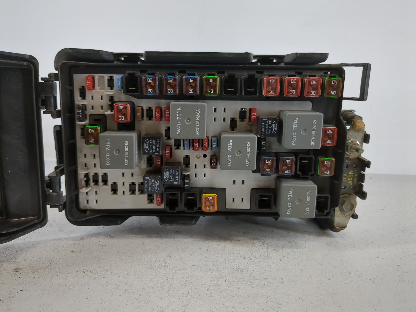 2007-2010 Ford Edge Fusebox Fuse Box Panel Relay Module P/N:7T4T-14A003-AA Fits Fits 2007 2008 2009 2010 OEM Used Auto Parts