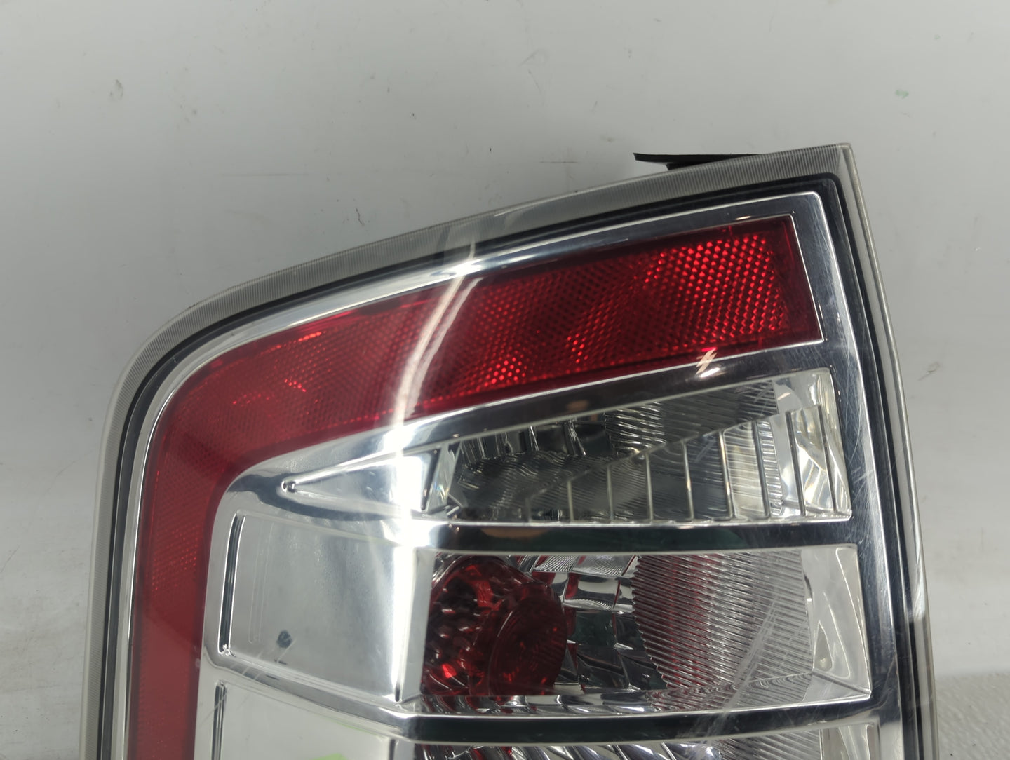 2007-2010 Ford Edge Tail Light Assembly Driver Left OEM Fits Fits 2007 2008 2009 2010 OEM Used Auto Parts - Oemusedautoparts