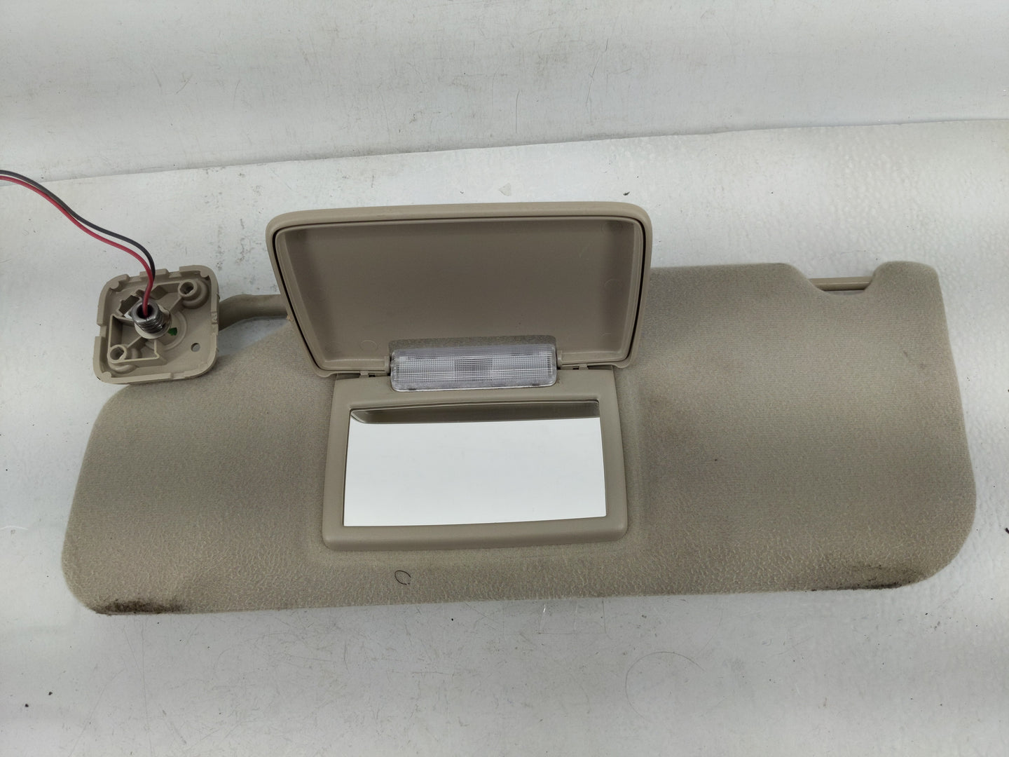 2007-2010 Ford Edge Sun Visor Shade Replacement Passenger Right Mirror Fits Fits 2007 2008 2009 2010 OEM Used Auto Parts - O