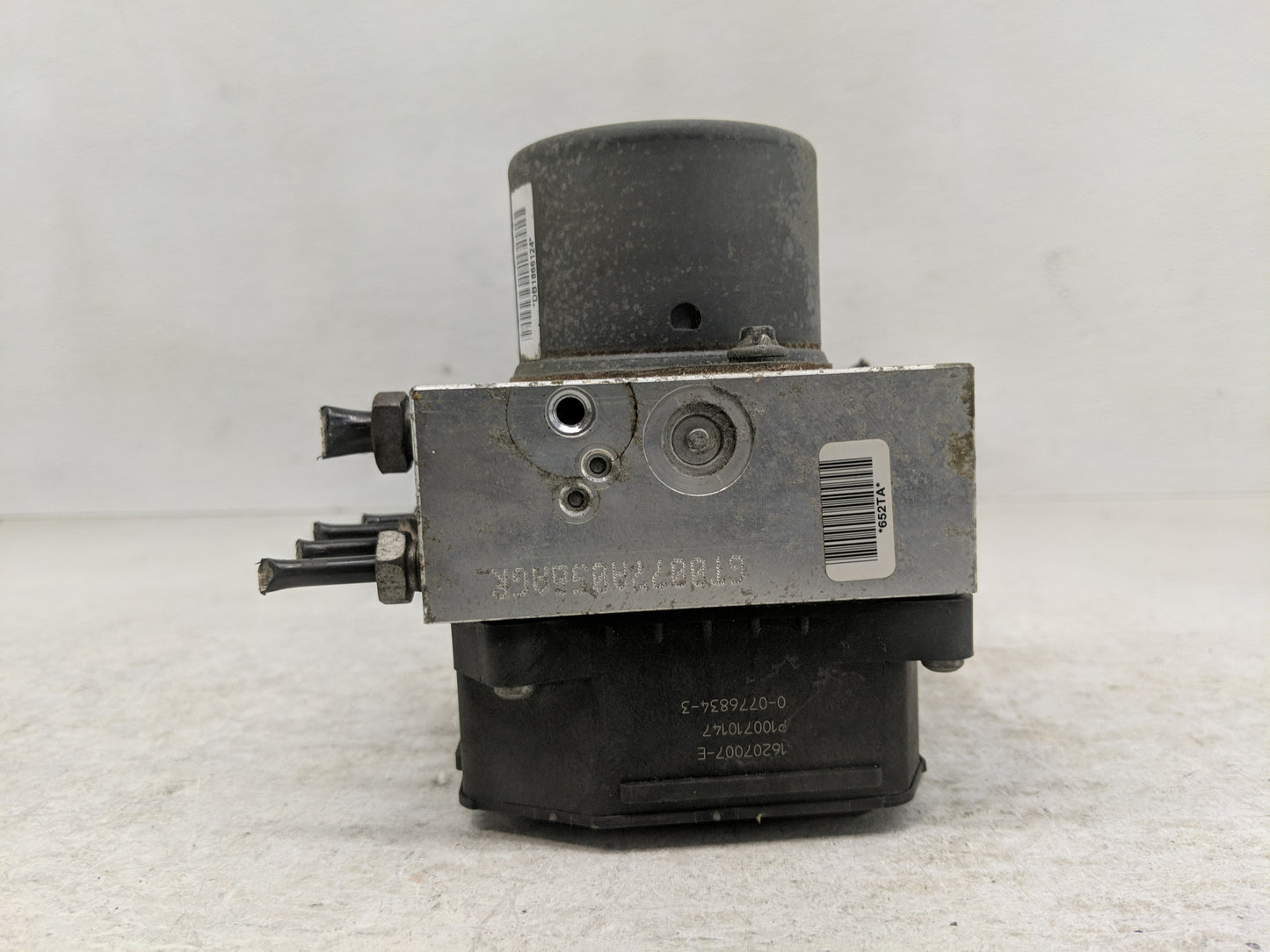 2010 Ford Edge ABS Pump Control Module Replacement P/N:AT43-2D063-AB Fits OEM Used Auto Parts - Oemusedautoparts1.com