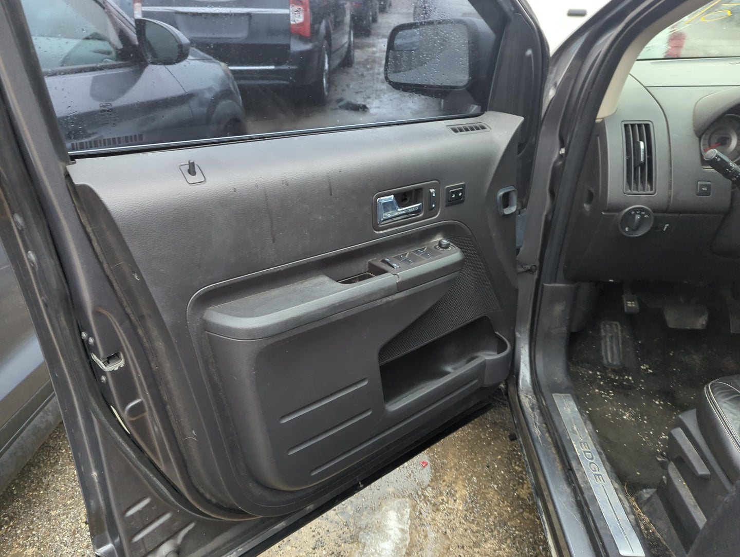 2010 Ford Edge Front Left Driver Interior Door Panel Trim 1297739 - Oemusedautoparts1.com