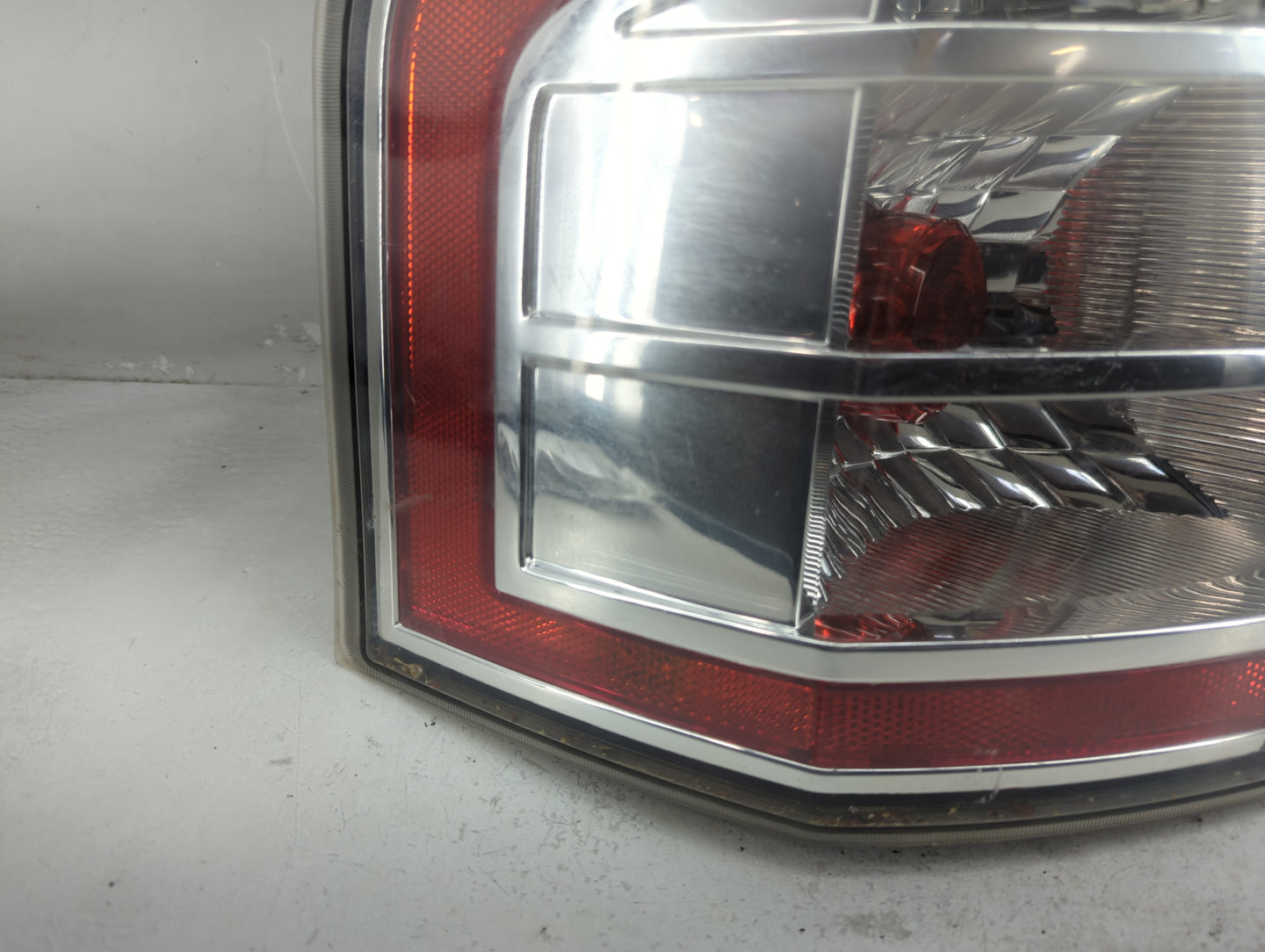 2009-2010 Ford Edge Tail Light Assembly Driver Left OEM P/N:9T43-13B505-B Fits Fits 2009 2010 OEM Used Auto Parts - Oemuseda