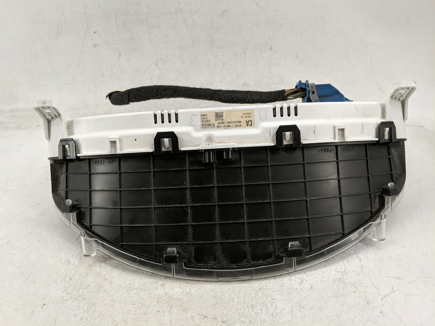 2009-2010 Ford Edge Instrument Cluster Speedometer Gauges P/N:9T4T-10849-CA Fits Fits 2009 2010 OEM Used Auto Parts - Oemuse