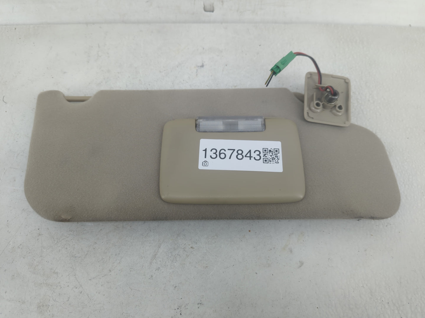 2007-2010 Ford Edge Sun Visor Shade Replacement Passenger Right Mirror Fits Fits 2007 2008 2009 2010 OEM Used Auto Parts - O