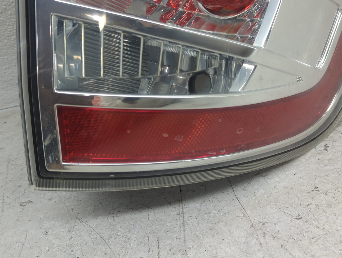 2007-2010 Ford Edge Tail Light Assembly Driver Left OEM P/N:8T43-13B505-A 9T4J-13B505-A Fits Fits 2007 2008 2009 2010 OEM Us