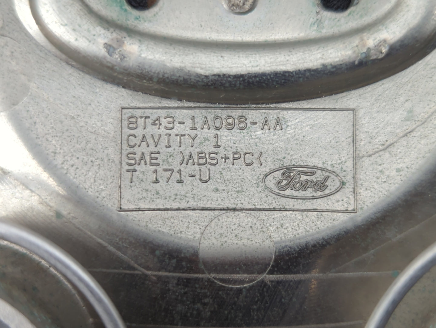 2010 Ford Edge Rim Wheel Center Cap - Oemusedautoparts1.com