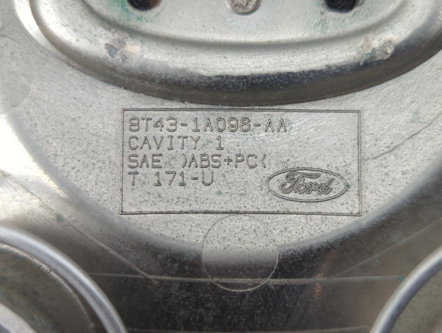 2010 Ford Edge Rim Wheel Center Cap - Oemusedautoparts1.com