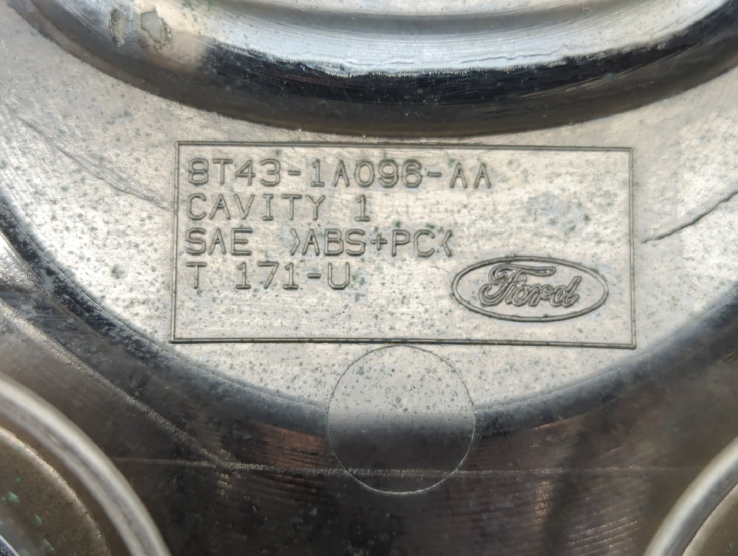 2010 Ford Edge Rim Wheel Center Cap - Oemusedautoparts1.com