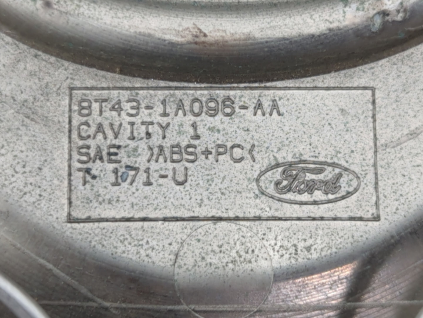 2010 Ford Edge Rim Wheel Center Cap 448202 - Oemusedautoparts1.com
