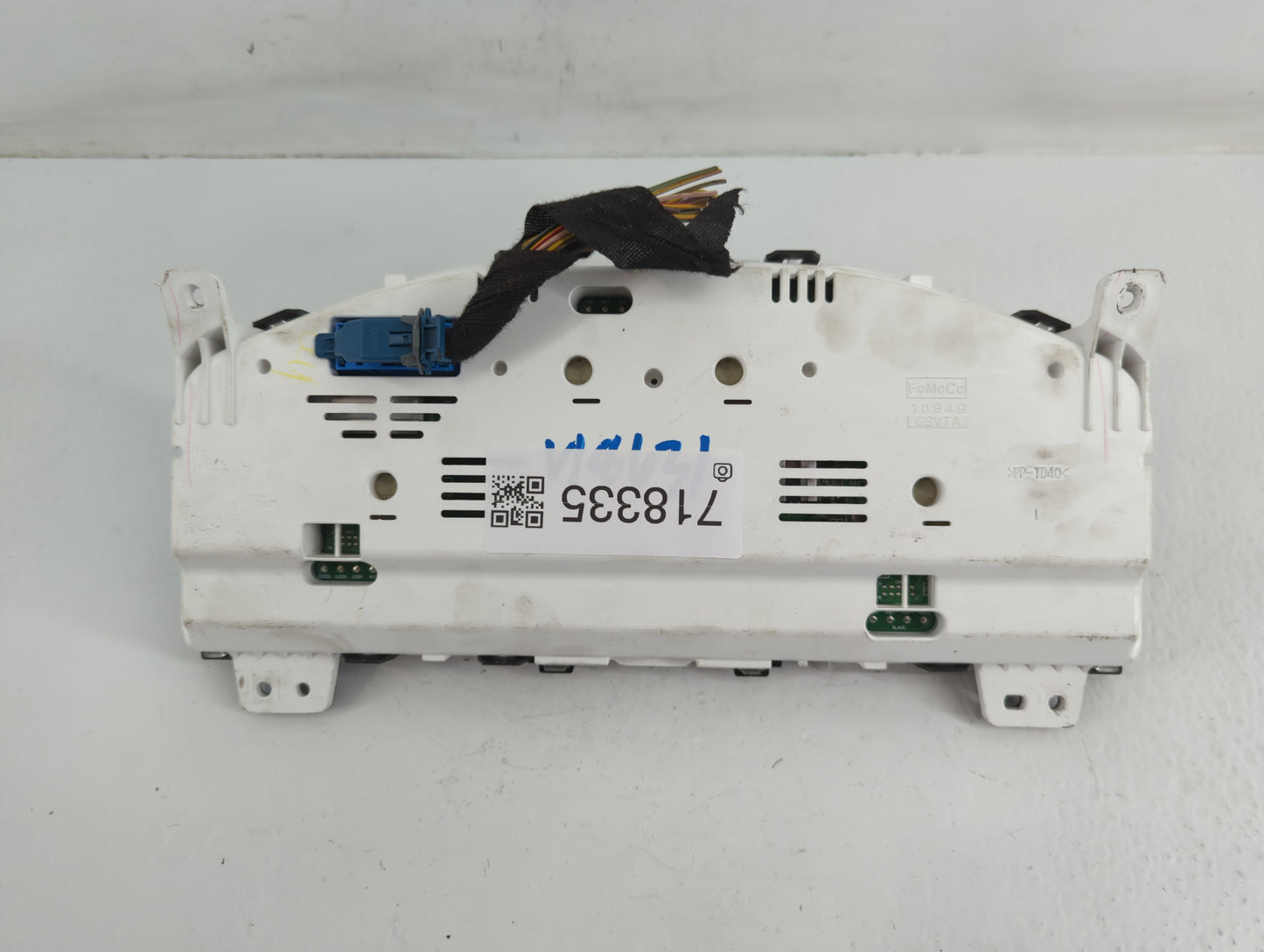 2010 Ford Edge Instrument Cluster Speedometer Gauges P/N:AT4T-10849-CA Fits OEM Used Auto Parts - Oemusedautoparts1.com