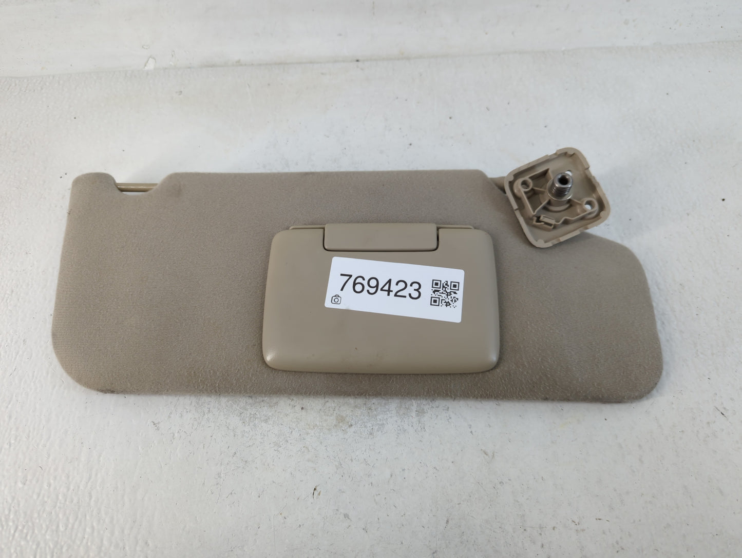 2007-2010 Ford Edge Sun Visor Shade Replacement Passenger Right Mirror Fits Fits 2007 2008 2009 2010 OEM Used Auto Parts - O