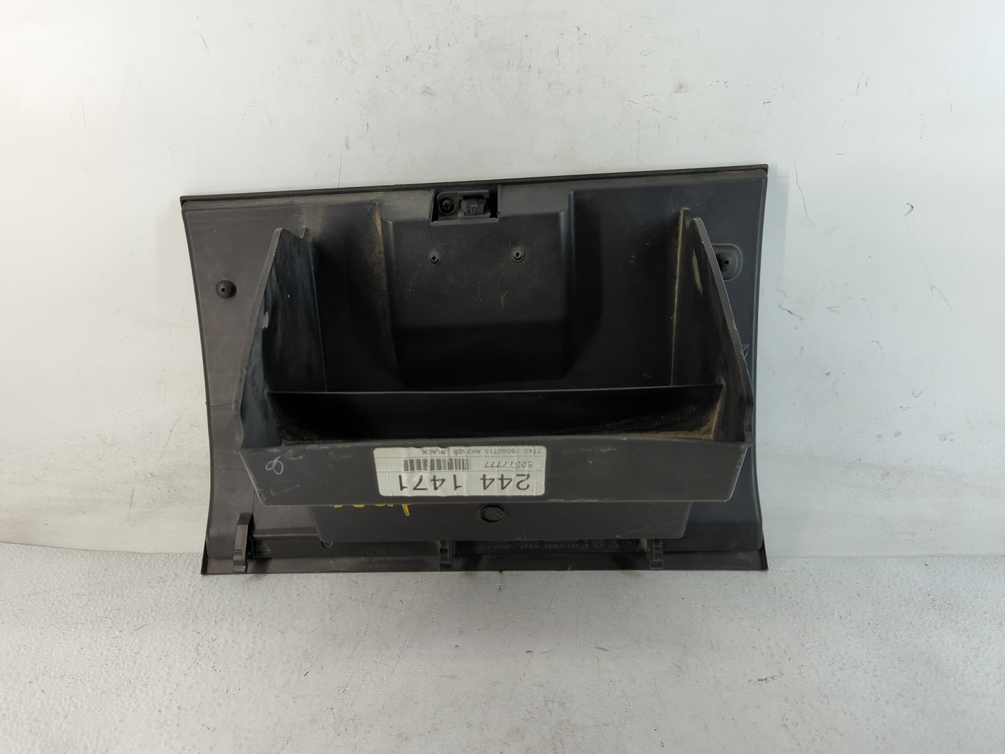 2010 Ford Edge Passenger Glove Box Door Storage Compartment - Oemusedautoparts1.com