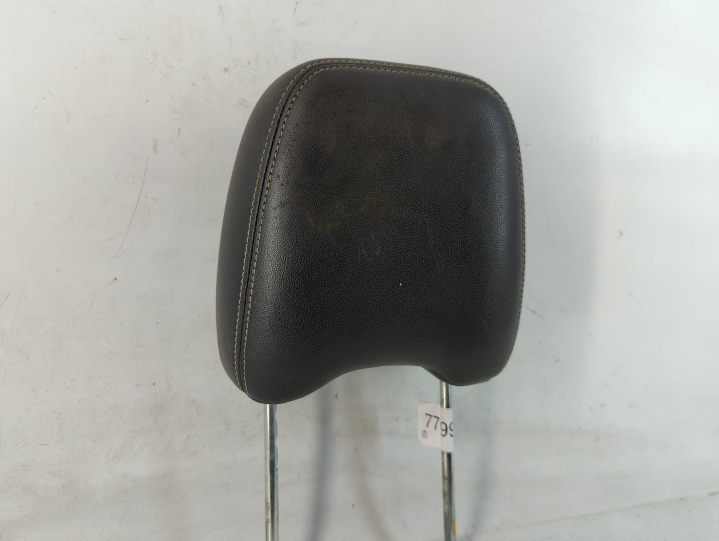 2008-2010 Ford Edge Headrest Head Rest Front Driver Passenger Seat Fits Fits 2008 2009 2010 OEM Used Auto Parts - Oemusedaut