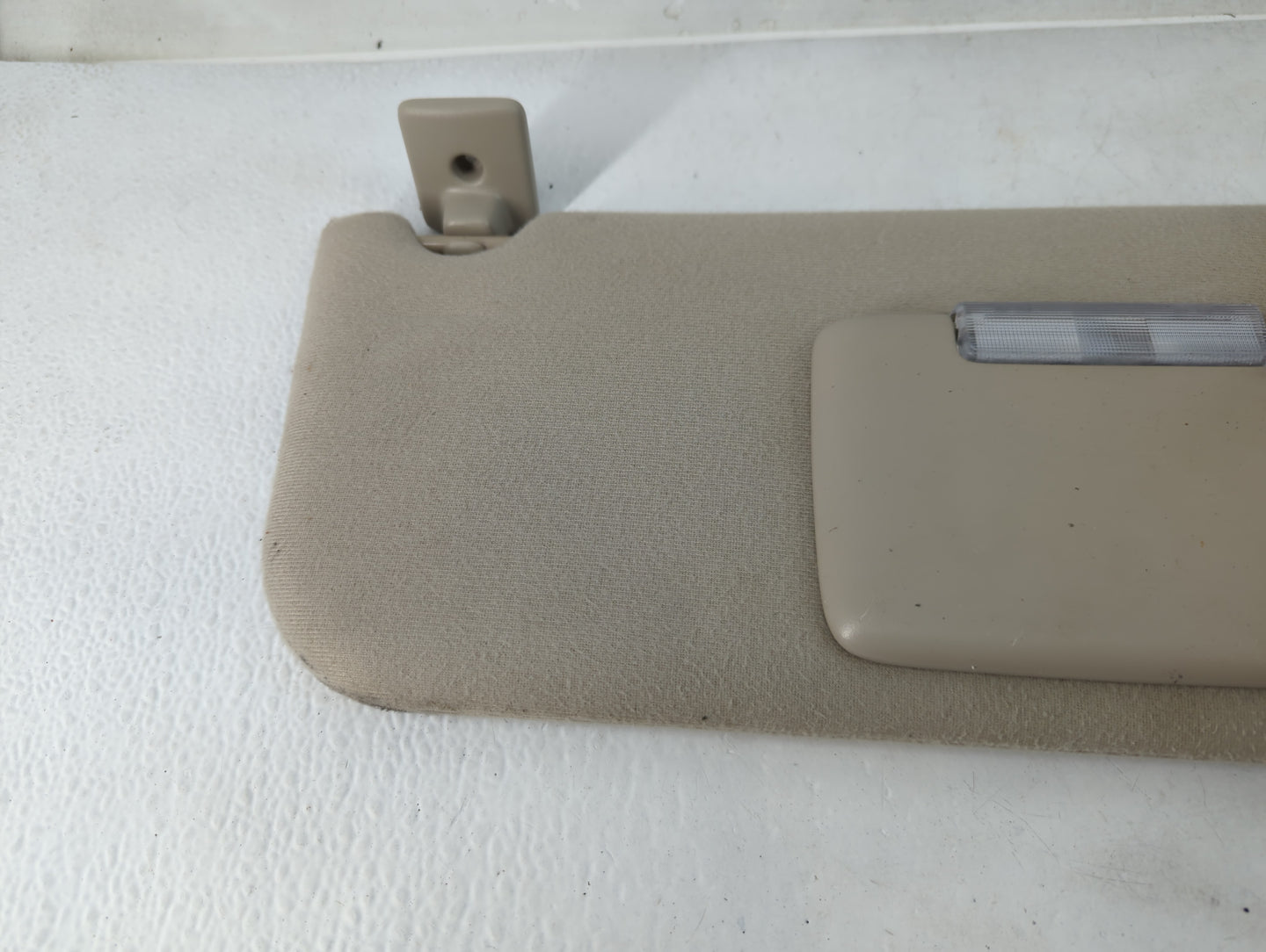 2007-2010 Ford Edge Sun Visor Shade Replacement Passenger Right Mirror Fits Fits 2007 2008 2009 2010 OEM Used Auto Parts - O