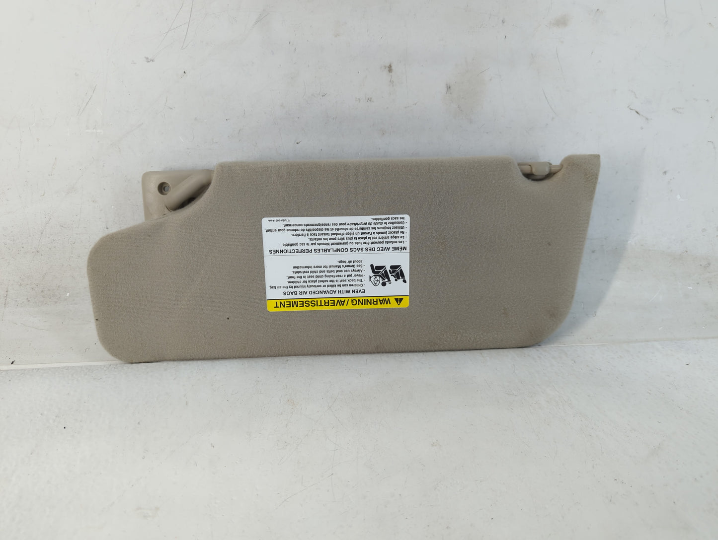 2007-2010 Ford Edge Sun Visor Shade Replacement Passenger Right Mirror Fits Fits 2007 2008 2009 2010 OEM Used Auto Parts - O