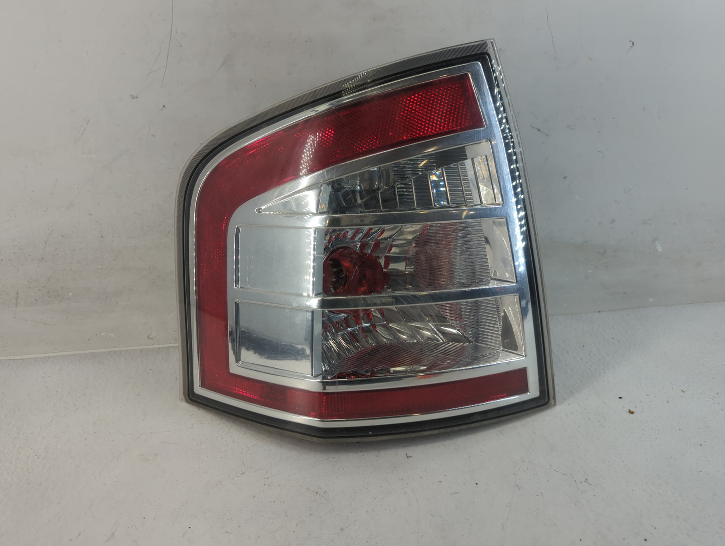 2009-2010 Ford Edge Tail Light Assembly Driver Left OEM Fits Fits 2009 2010 OEM Used Auto Parts - Oemusedautoparts1.com