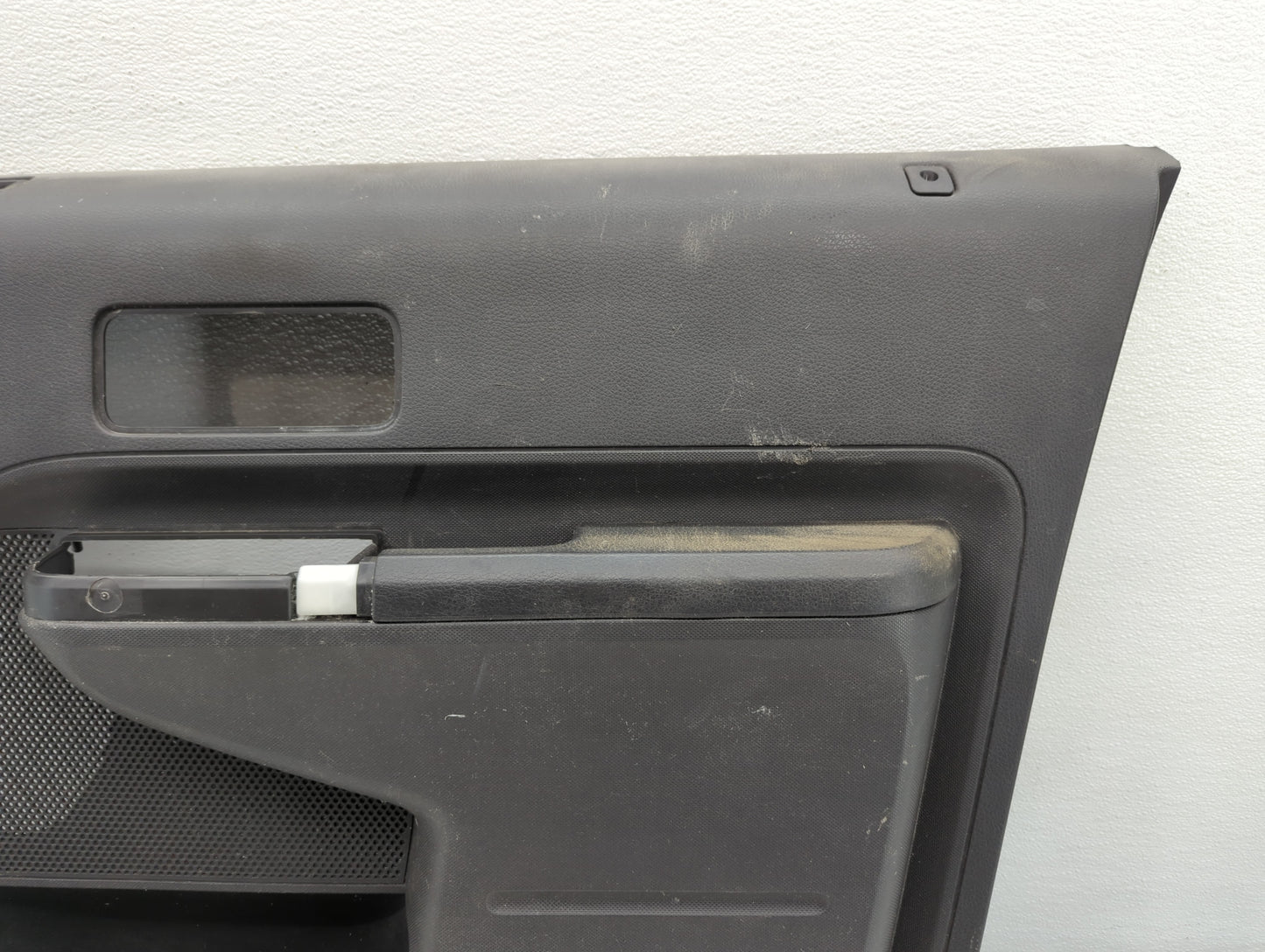 2010 Ford Edge Front Right Passenger Interior Door Panel Trim - Oemusedautoparts1.com