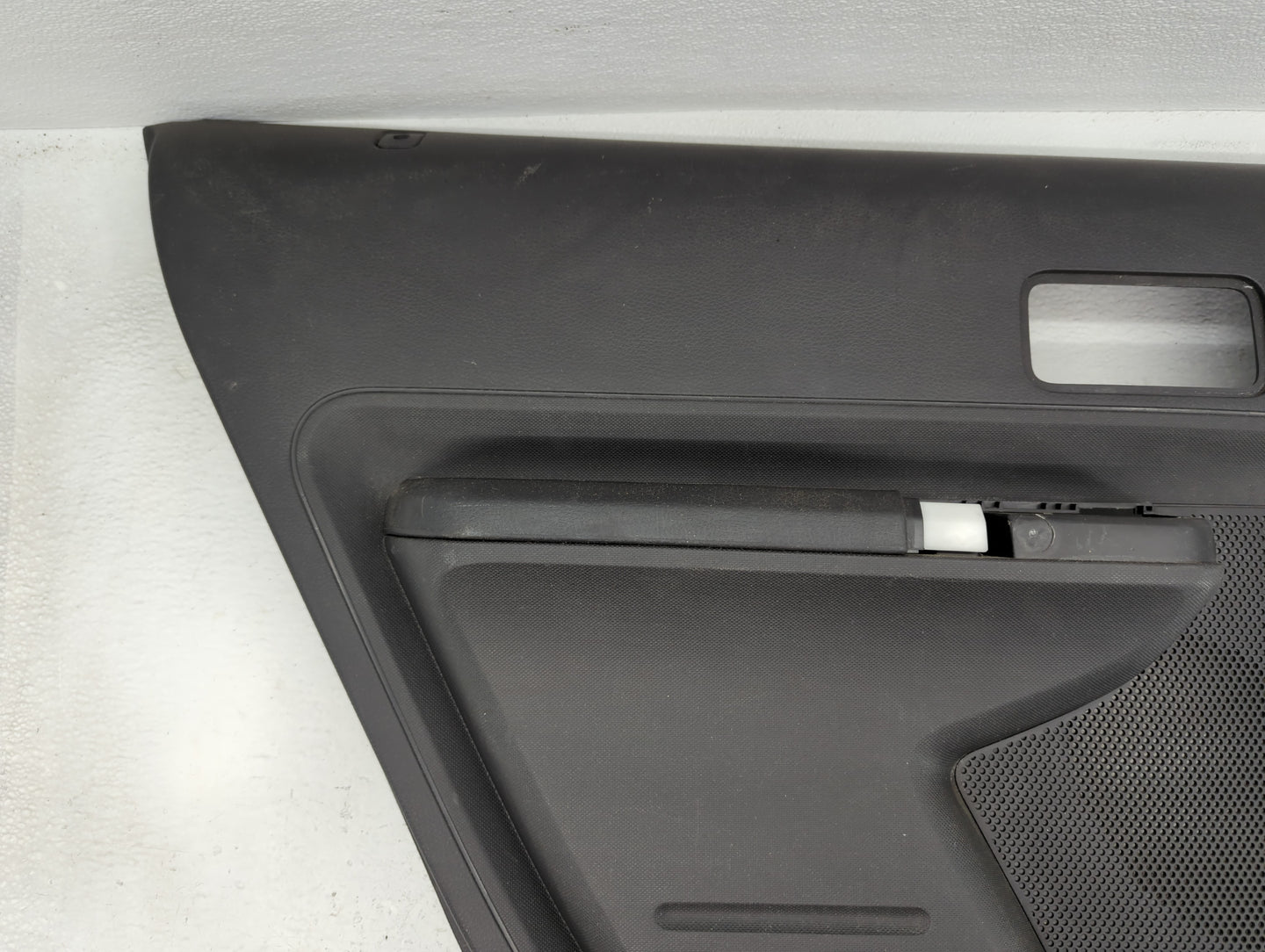 2010 Ford Edge Rear Left Driver Interior Door Panel Trim - Oemusedautoparts1.com