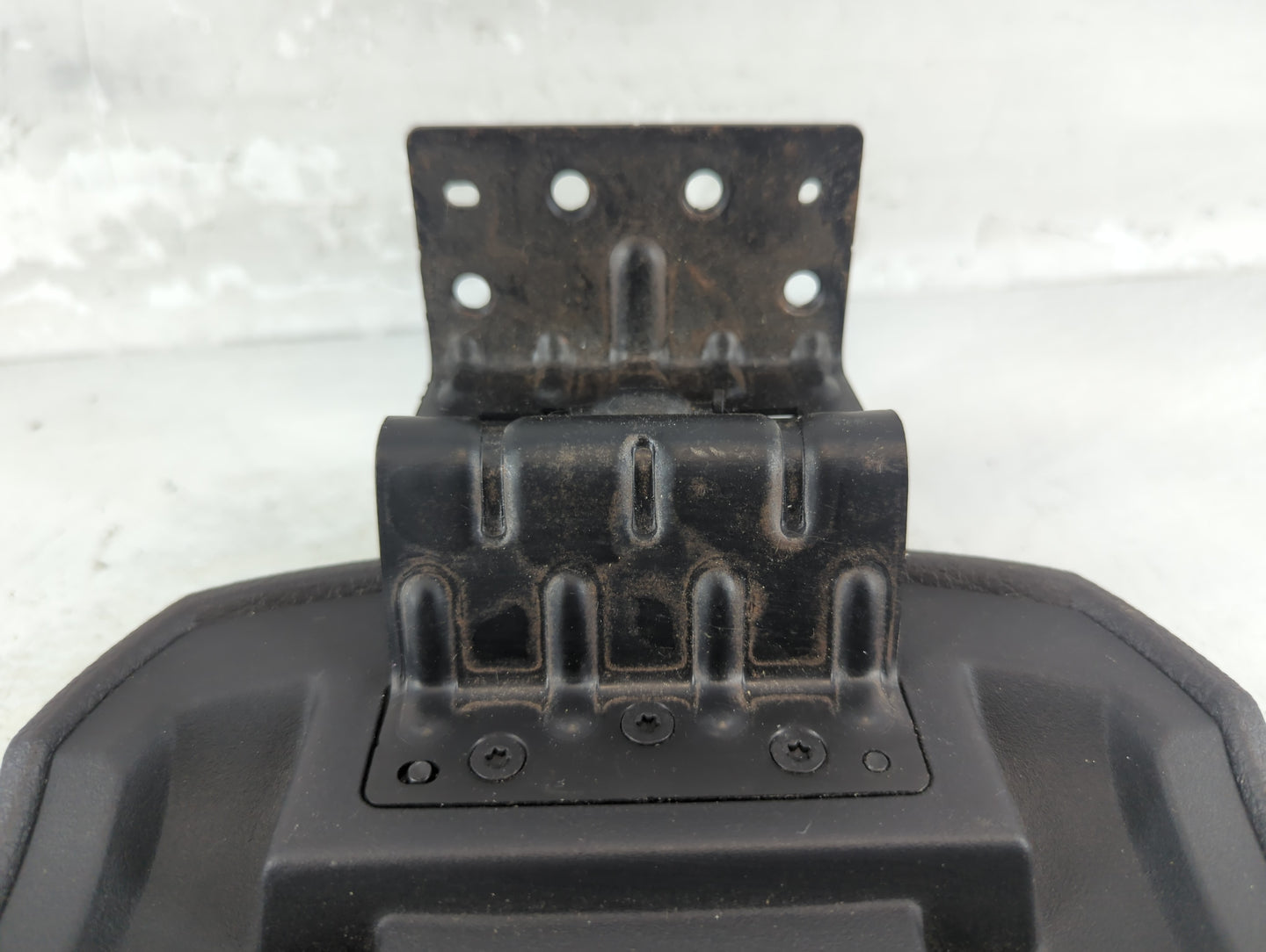 2009-2010 Ford Edge Center Console Armrest Cover Lid Fits Fits 2009 2010 OEM Used Auto Parts - Oemusedautoparts1.com