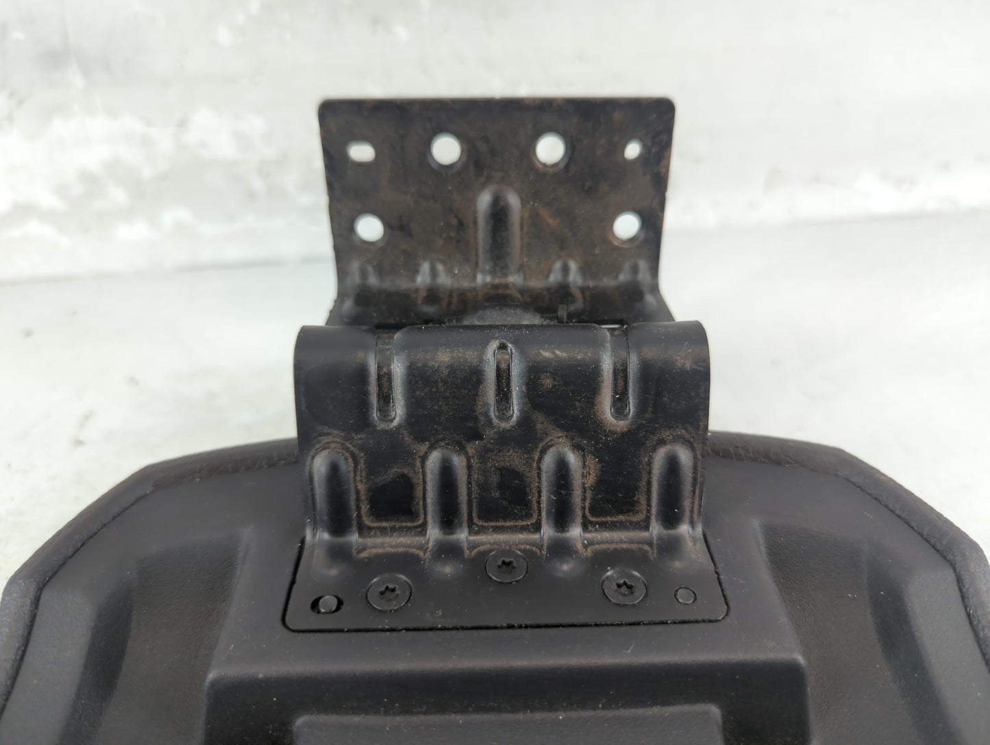2009-2010 Ford Edge Center Console Armrest Cover Lid Fits Fits 2009 2010 OEM Used Auto Parts - Oemusedautoparts1.com