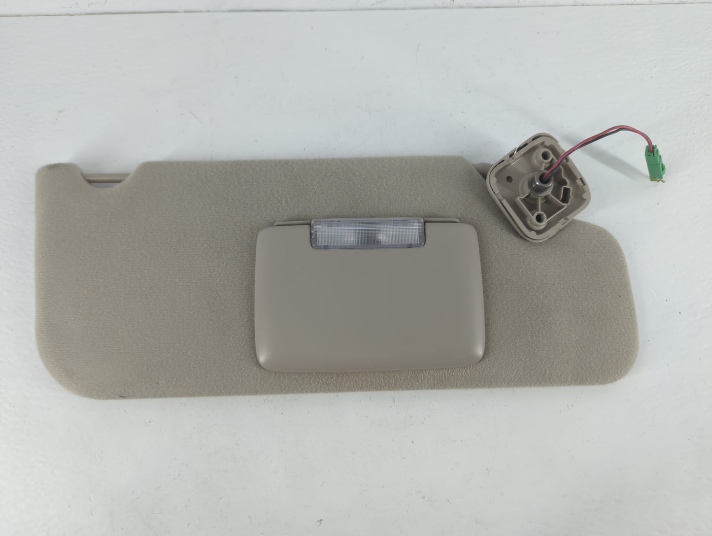 2007-2010 Ford Edge Sun Visor Shade Replacement Passenger Right Mirror Fits Fits 2007 2008 2009 2010 OEM Used Auto Parts - O