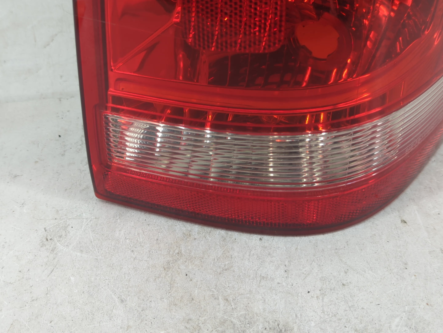 2008-2012 Ford Escape Tail Light Assembly Passenger Right OEM P/N:9L84-13B504-A Fits Fits 2008 2009 2010 2011 2012 OEM Used 