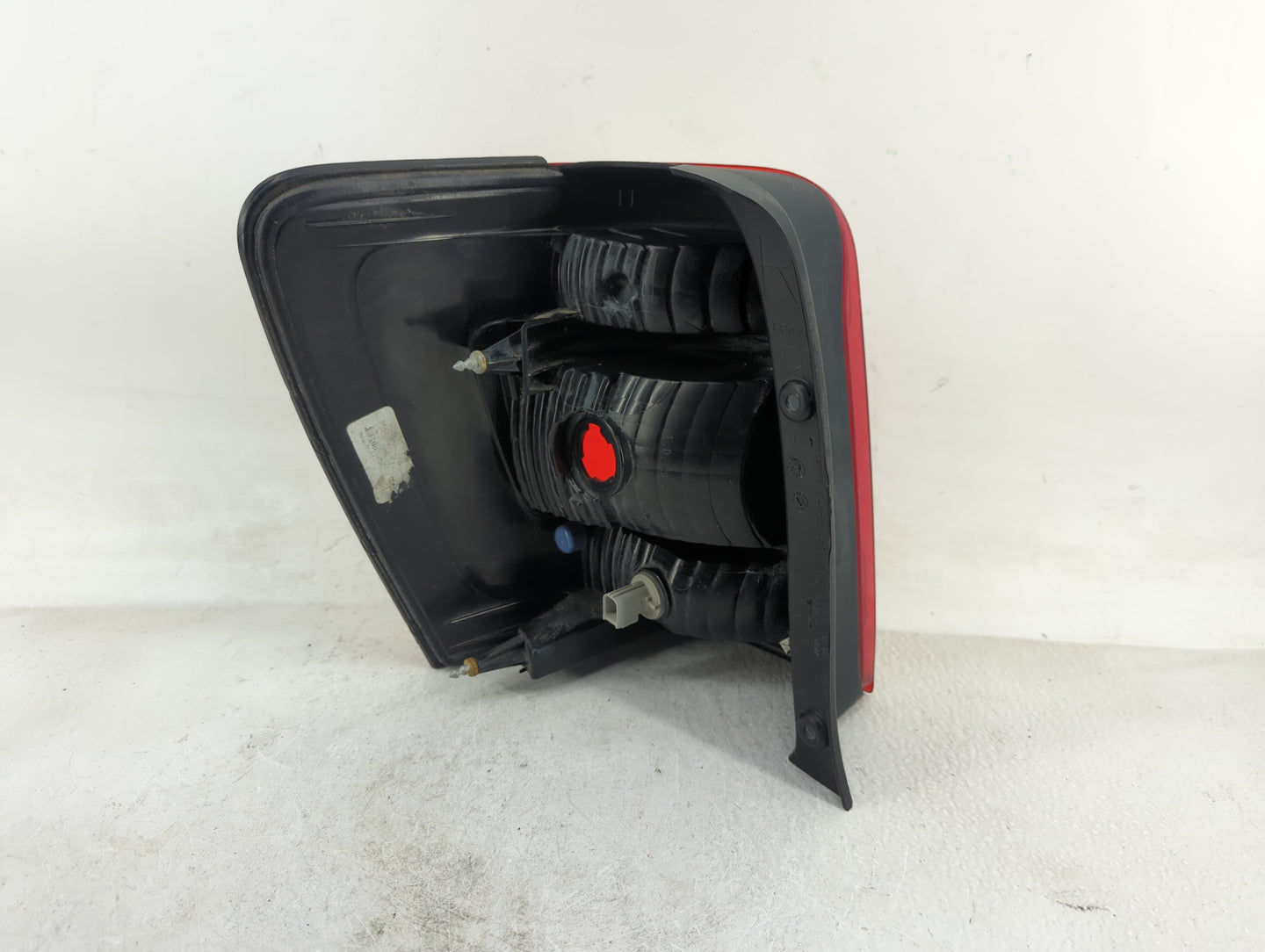 2008-2012 Ford Escape Tail Light Assembly Passenger Right OEM P/N:9L84-13B504-A Fits Fits 2008 2009 2010 2011 2012 OEM Used 