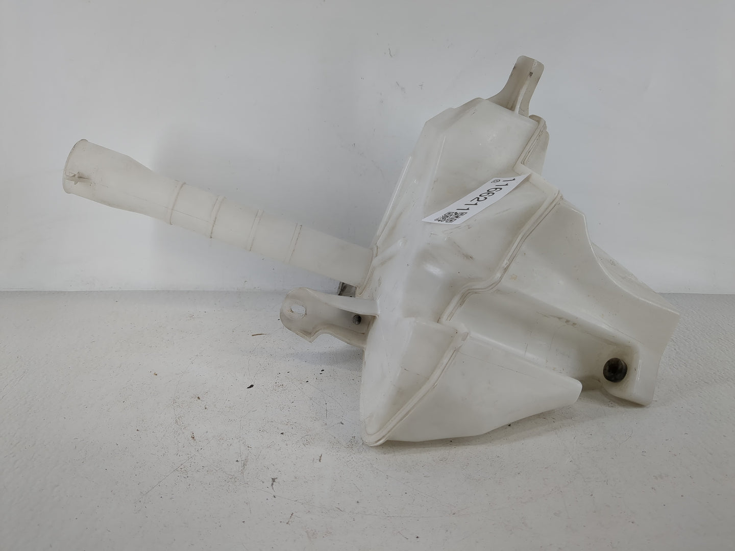 2008-2012 Ford Escape Windshield Washer Fluid Reservoir Bottle Oem - Oemusedautoparts1.com