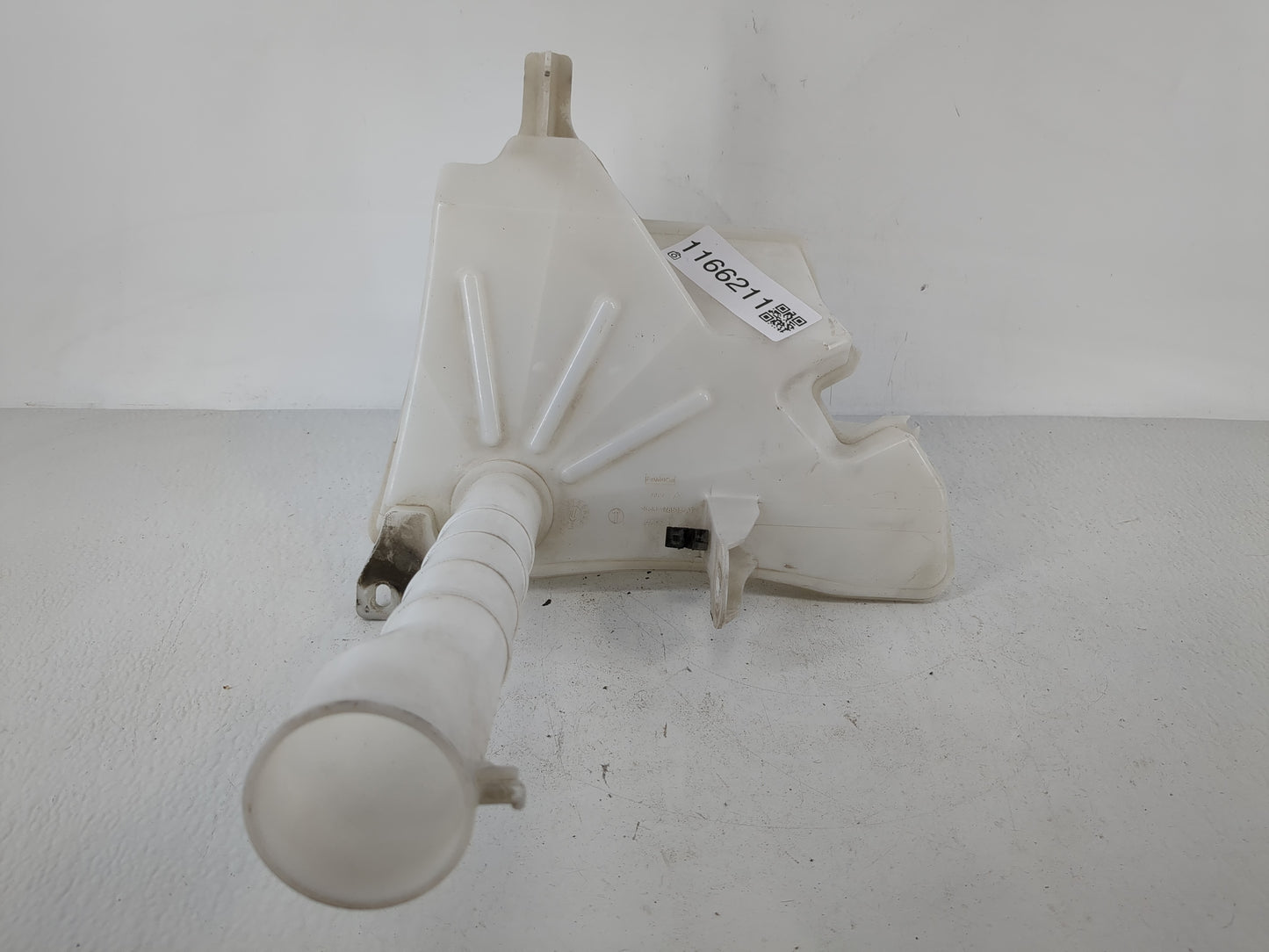 2008-2012 Ford Escape Windshield Washer Fluid Reservoir Bottle Oem - Oemusedautoparts1.com