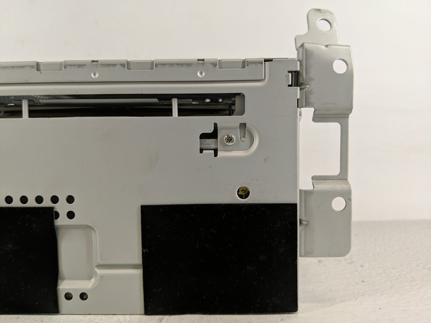 2010 Ford Escape Radio AM FM Cd Player Receiver Replacement P/N:9L8T-19C157-BE Fits OEM Used Auto Parts - Oemusedautoparts1.