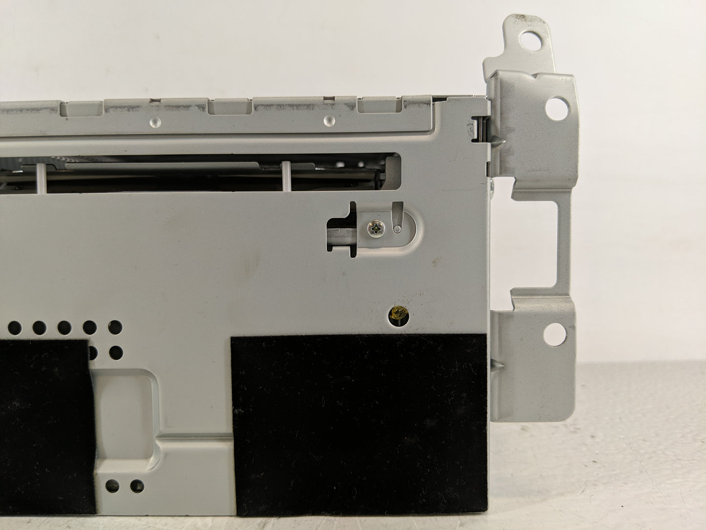 2010 Ford Escape Radio AM FM Cd Player Receiver Replacement P/N:9L8T-19C157-BE Fits OEM Used Auto Parts - Oemusedautoparts1.