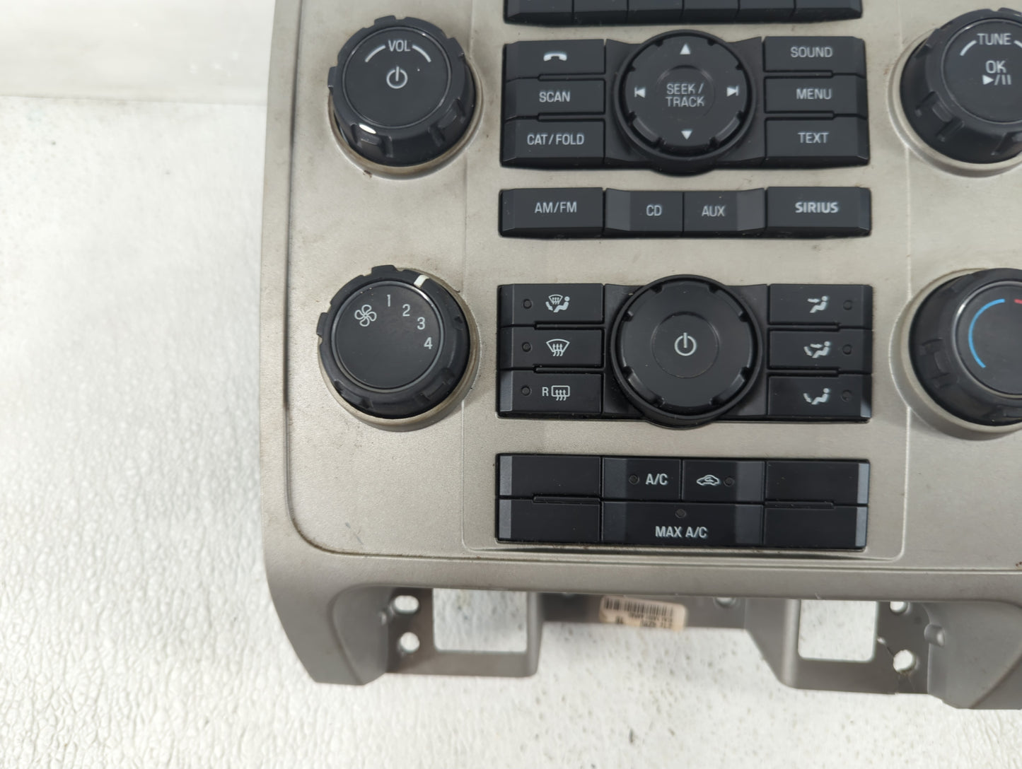 2009-2012 Ford Escape Radio AM FM Cd Player Receiver Replacement P/N:9L8T-19C157-BC Fits Fits 2009 2010 2011 2012 OEM Used A